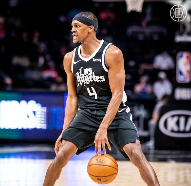 关于萨拉赫关键节点关键助攻,湖人带队取胜!的信息 关于萨拉赫关键节点关键助攻,湖人带队取胜!的信息