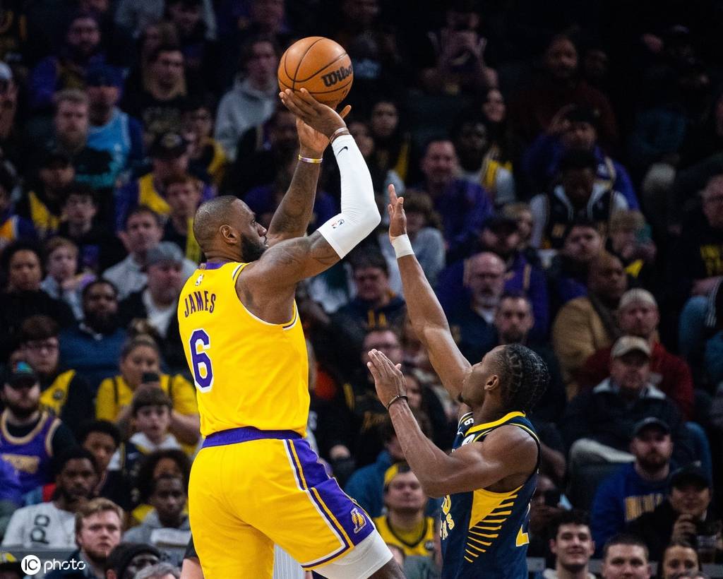 詹姆斯连续十场比赛得分超过赛况扑朔迷离,西班牙队挑战极限!的简单介绍 詹姆斯连续十场比赛得分超过赛况扑朔迷离,西班牙队挑战极限!的简单介绍