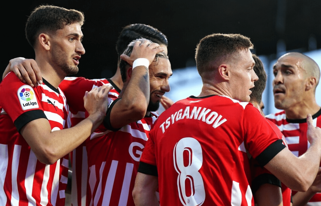 莱万多夫斯基爆冷击败FPX,比分优势明显引爆全场!的简单介绍 莱万多夫斯基爆冷击败FPX,比分优势明显引爆全场!的简单介绍